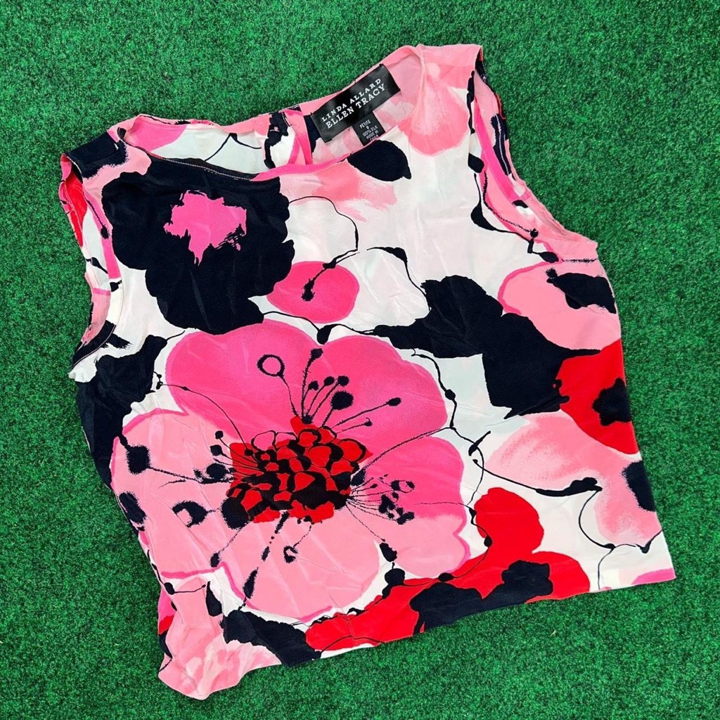 Vintage Adorable Pink Floral Silk Blouse By The Brand Ellen Tracy